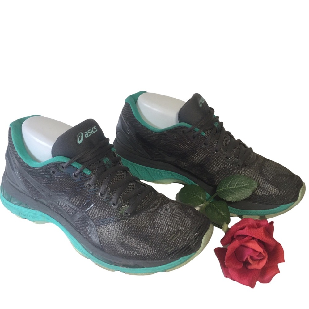 Asics Nimbus lite Colors Womans shoe Sneaker gray black teal reflective Sz 9